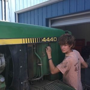 Meet your Posher, Ethan